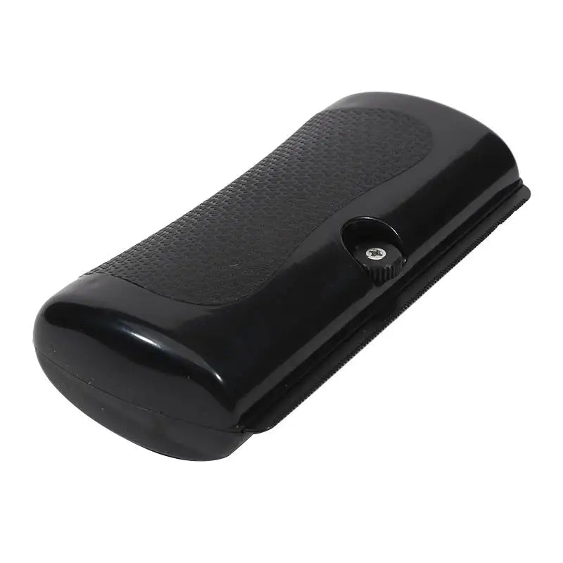 Smooth Coat — Professional Deshedding Brush